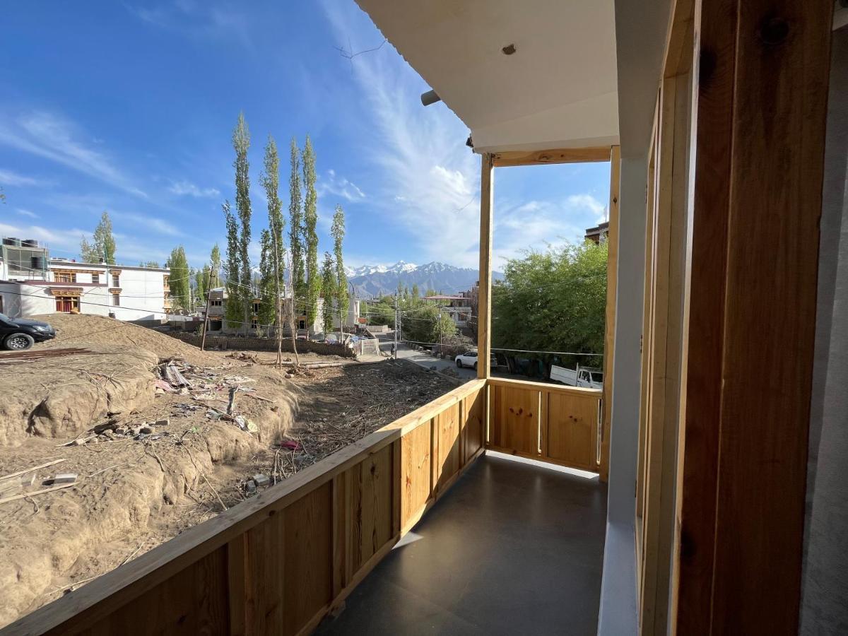 Honey Bee Hotel Leh Exterior photo